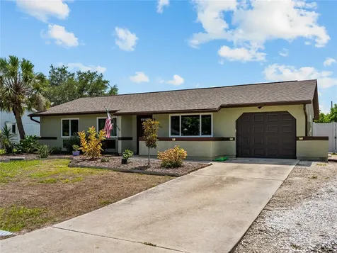5008 Chaves Circle Port Charlotte FL 33948