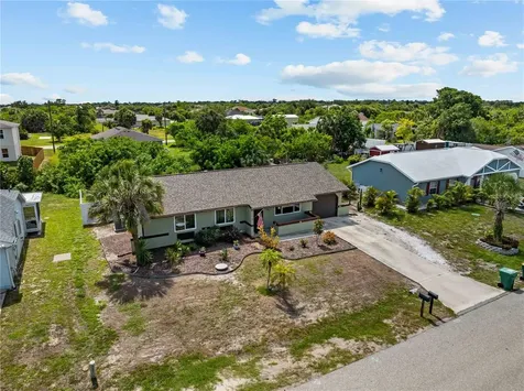 5008 Chaves Circle Port Charlotte FL 33948