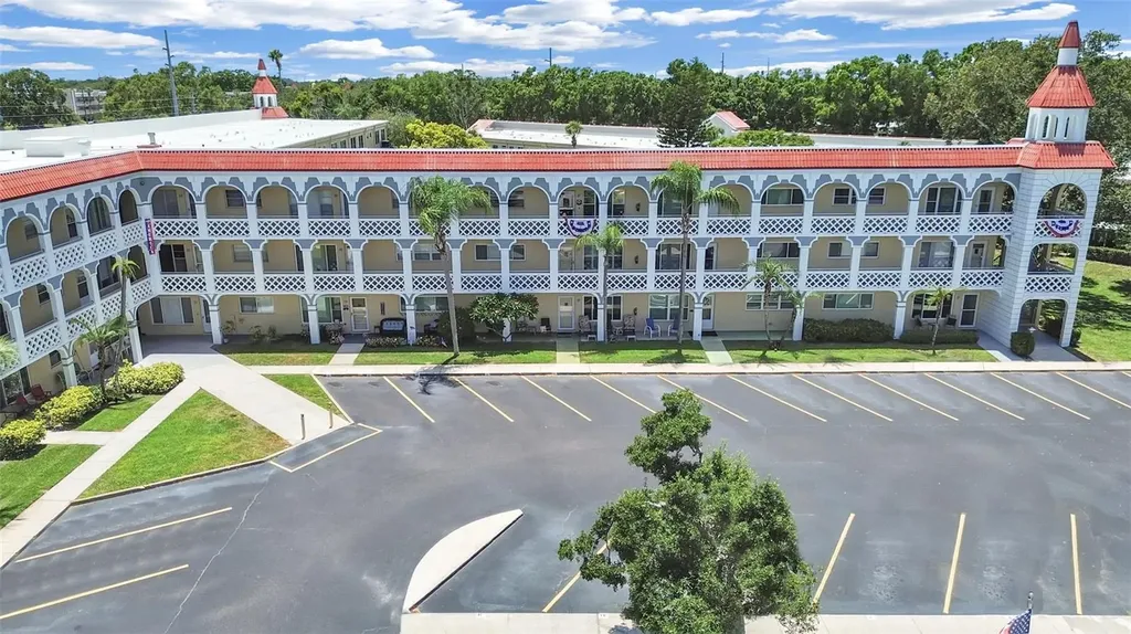 2405 Franciscan Drive Clearwater FL 33763
