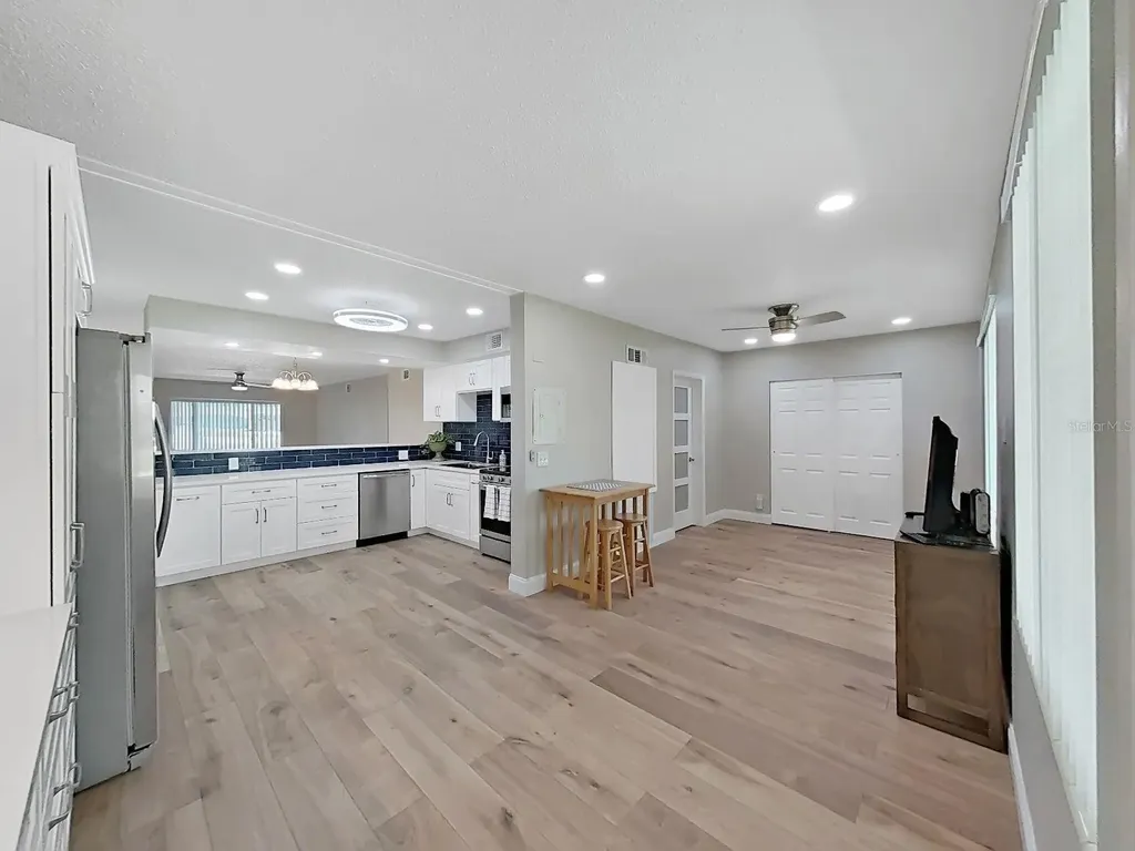 2405 Franciscan Drive Clearwater FL 33763
