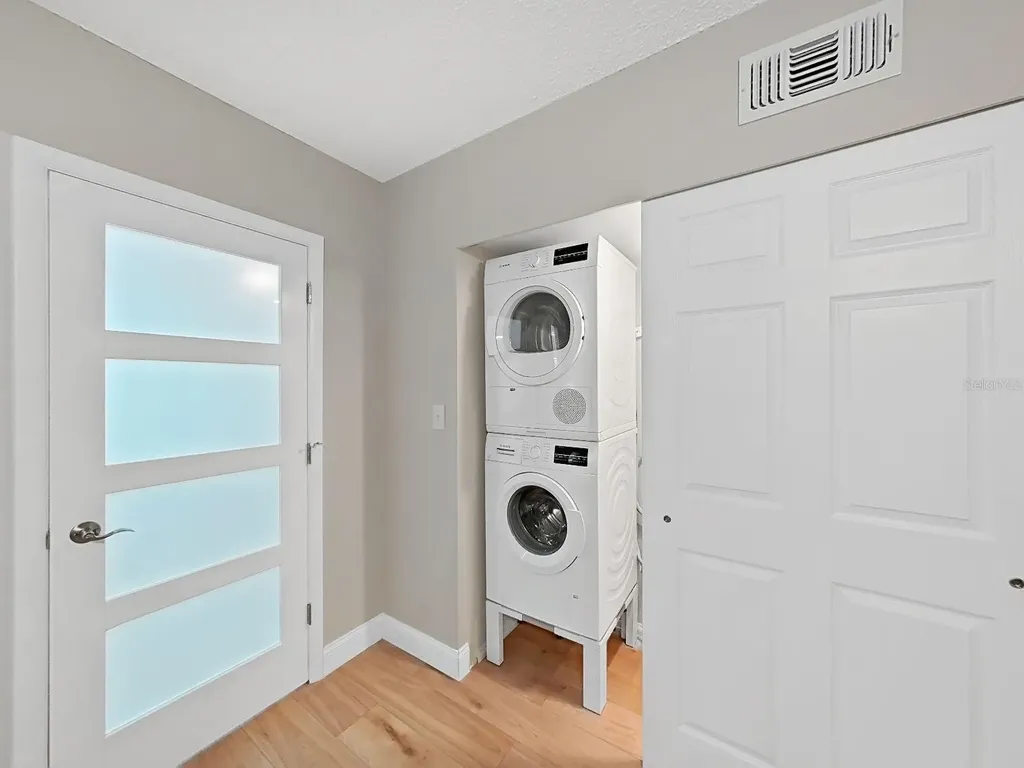 2405 Franciscan Drive Clearwater FL 33763
