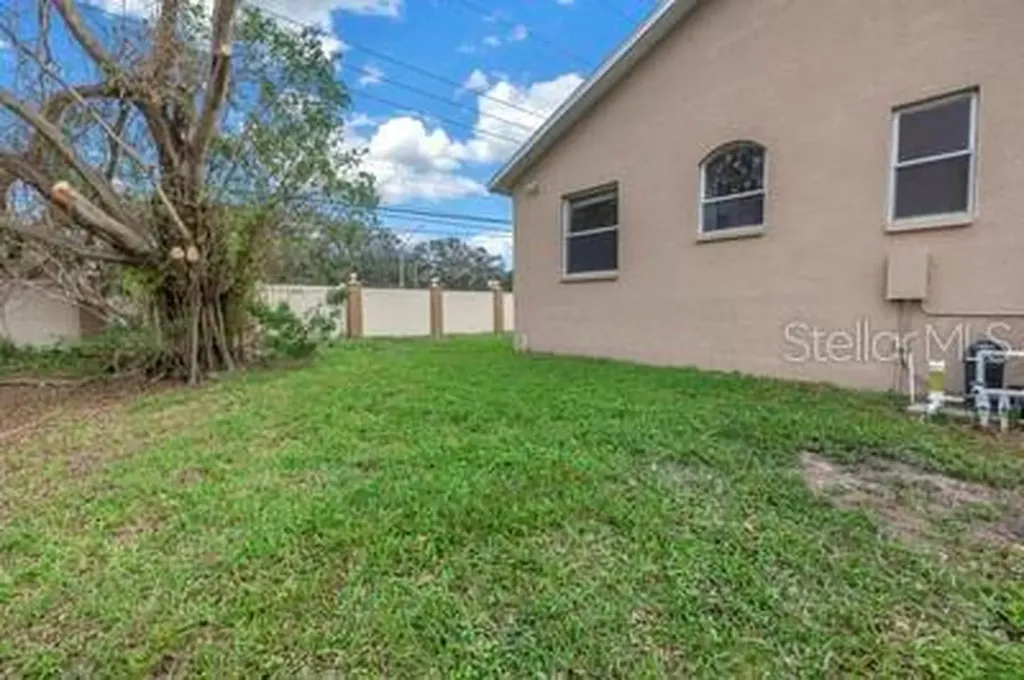 7380 Pebble Beach Lane Seminole FL 33777