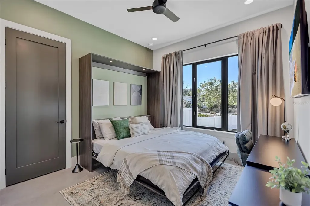 275 Lime Circle Sarasota FL 34237
