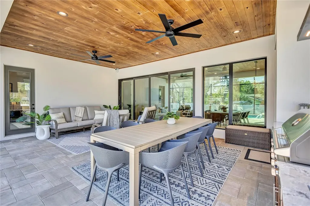 275 Lime Circle Sarasota FL 34237