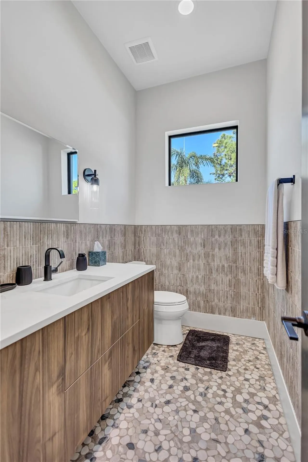 275 Lime Circle Sarasota FL 34237