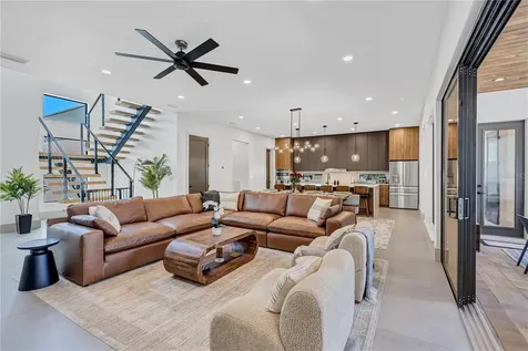275 Lime Circle Sarasota FL 34237