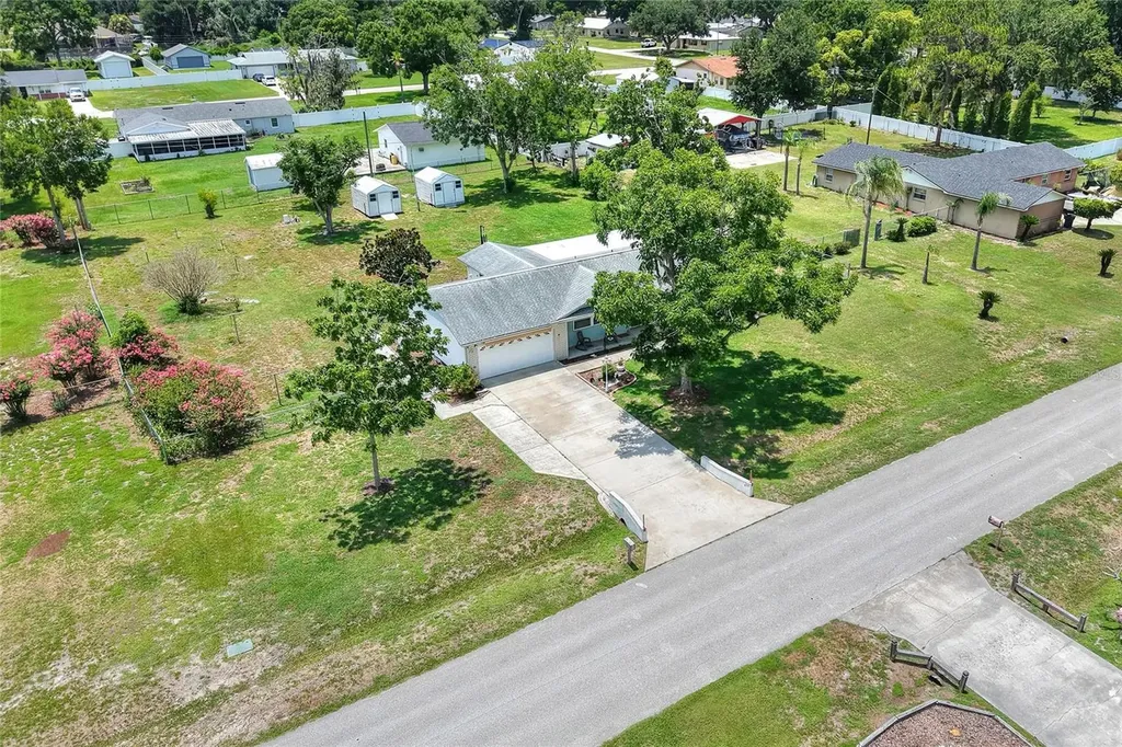 6739 Farris Drive Lakeland FL 33811