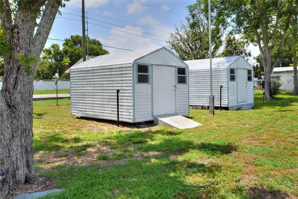 6739 Farris Drive Lakeland FL 33811