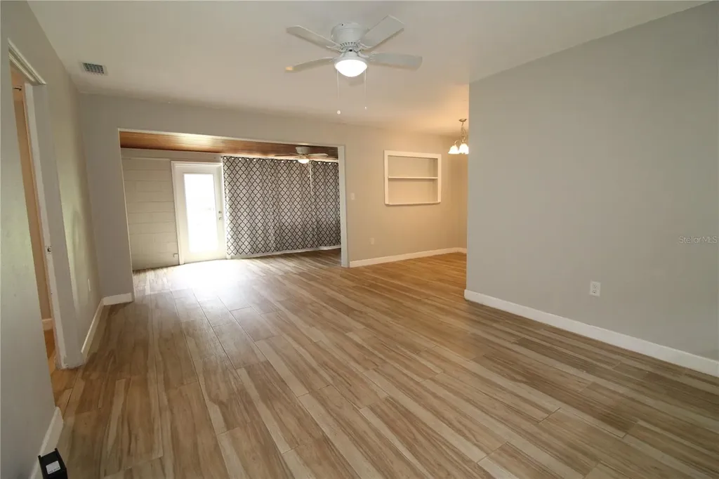 207 Lake View Drive Sanford FL 32773