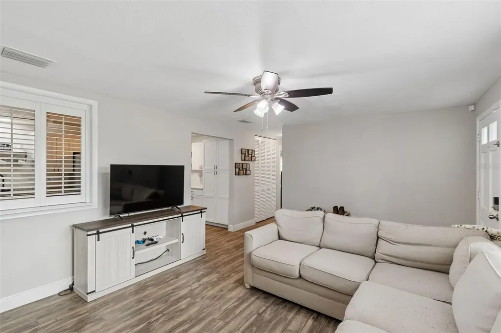39051 12th Avenue Zephyrhills FL 33542