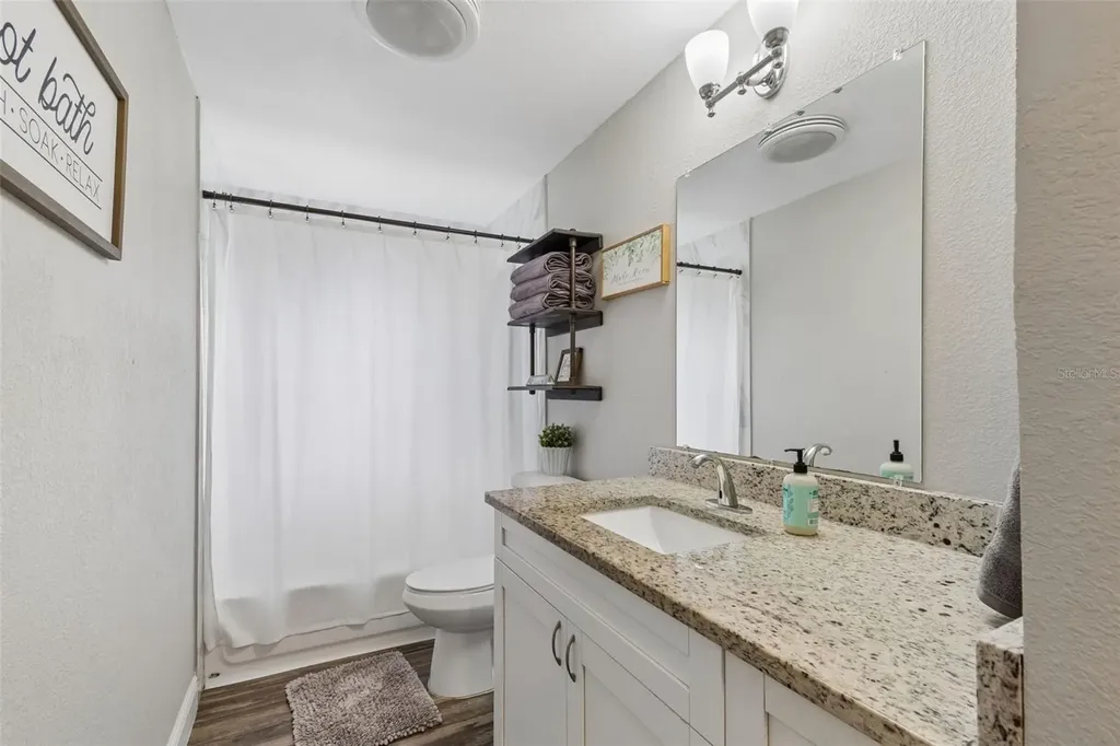 39051 12th Avenue Zephyrhills FL 33542