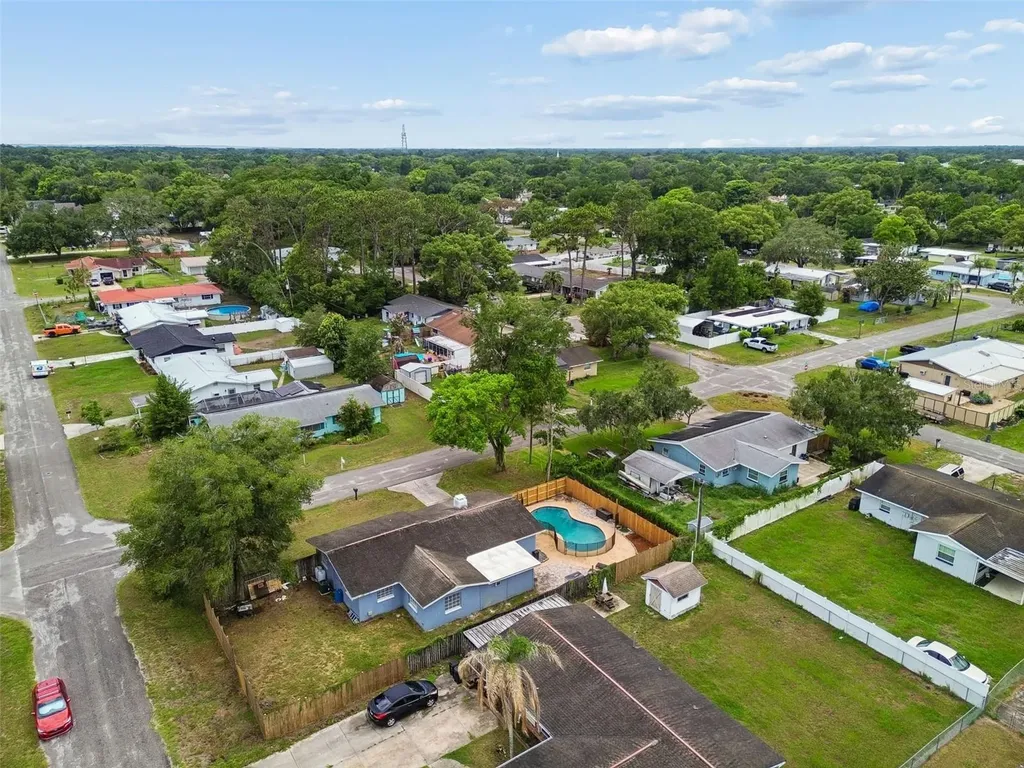 39051 12th Avenue Zephyrhills FL 33542