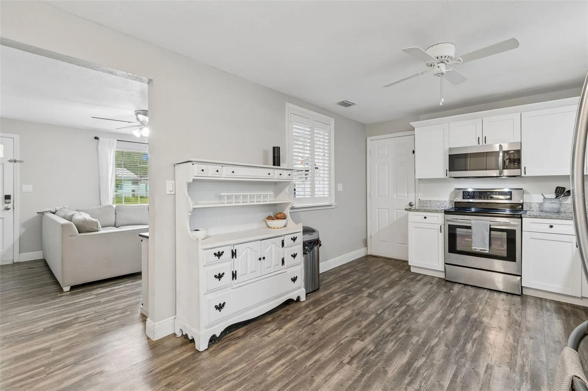 39051 12th Avenue Zephyrhills FL 33542