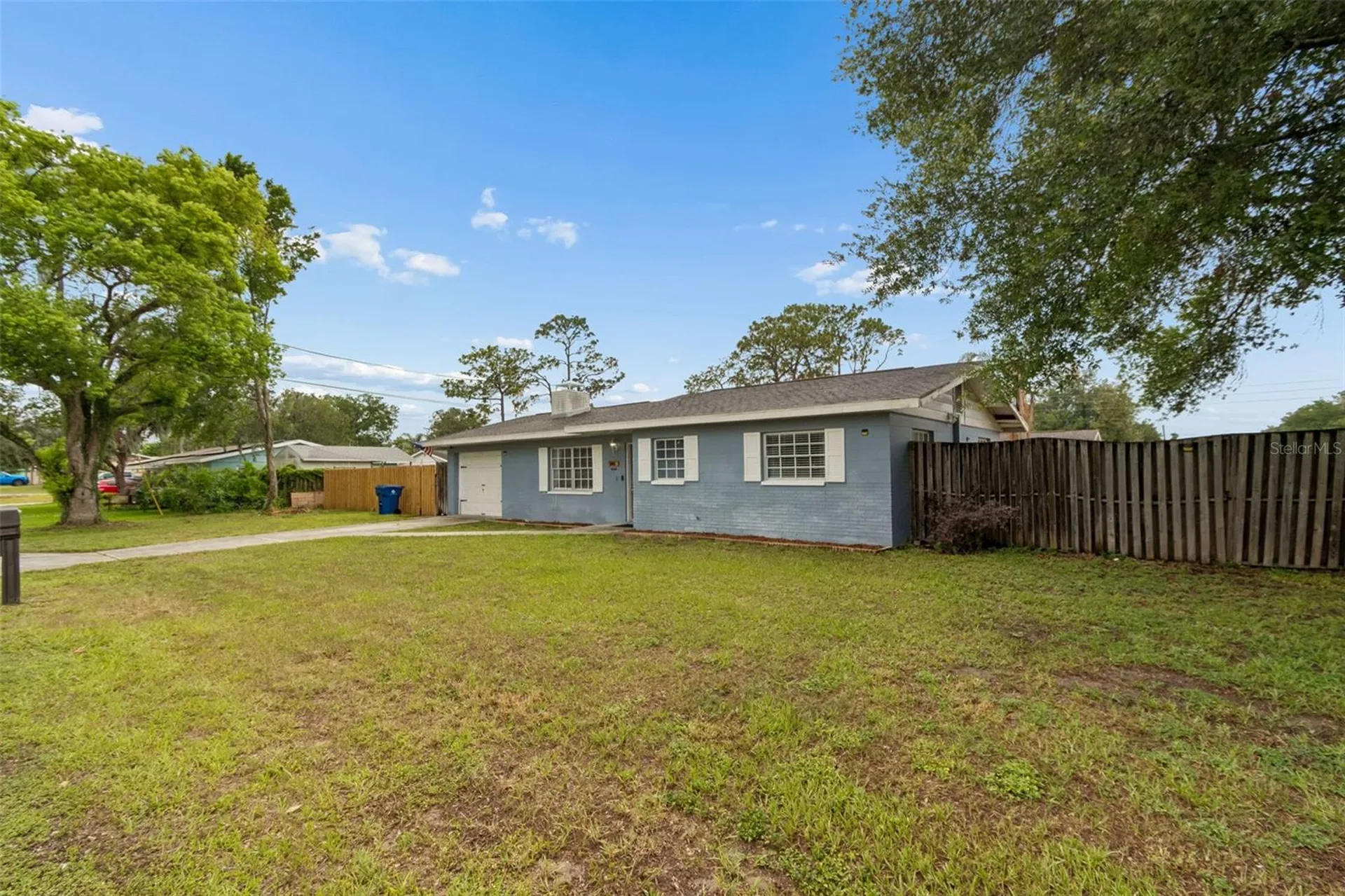 39051 12th Avenue Zephyrhills FL 33542
