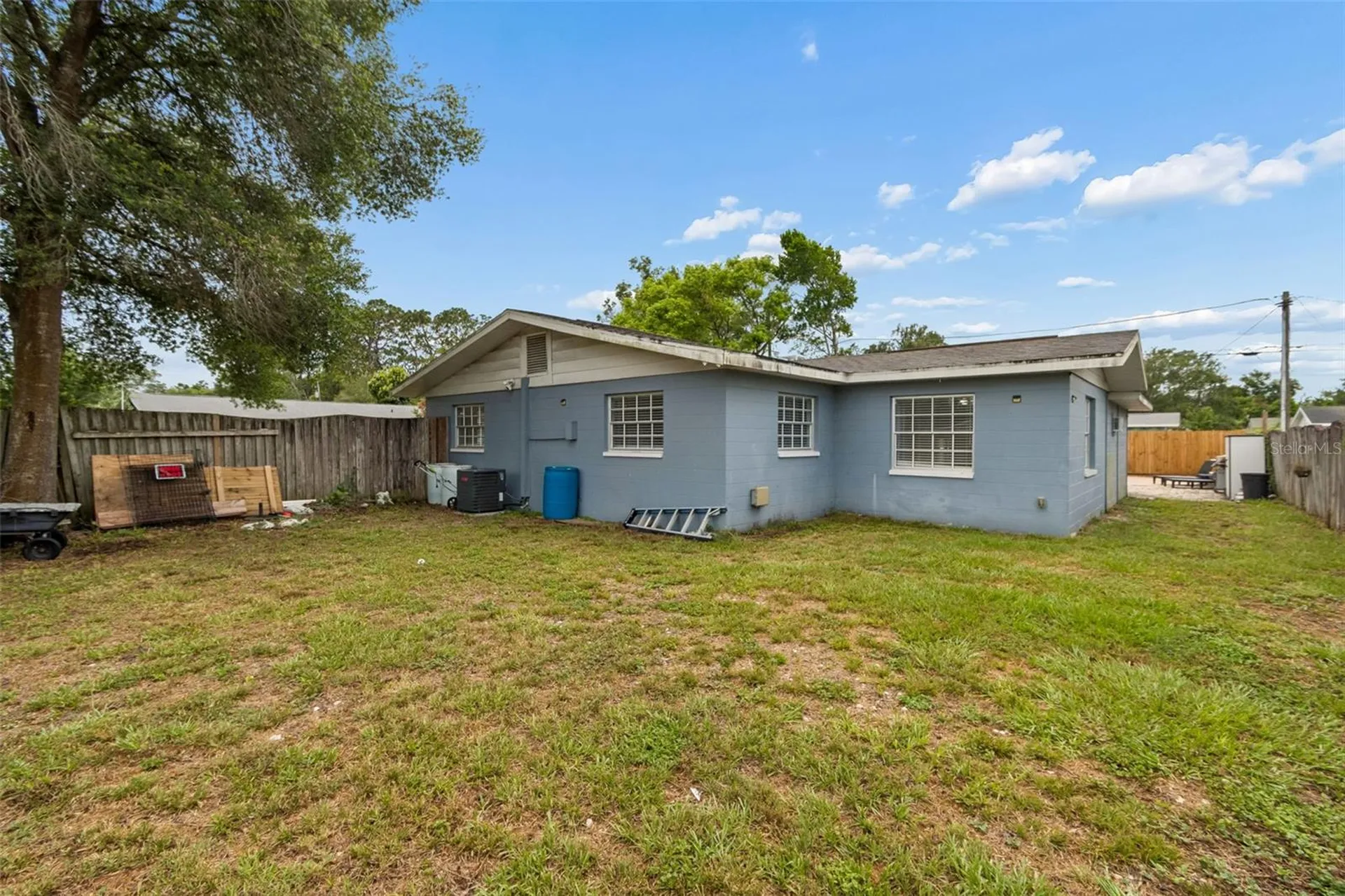 39051 12th Avenue Zephyrhills FL 33542