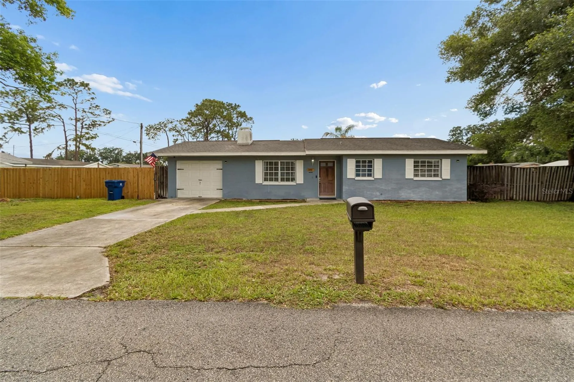 39051 12th Avenue Zephyrhills FL 33542