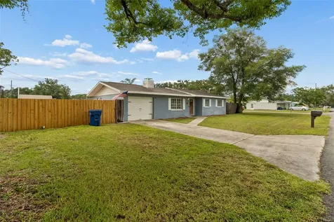 39051 12th Avenue Zephyrhills FL 33542