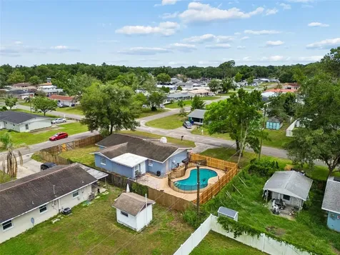 39051 12th Avenue Zephyrhills FL 33542