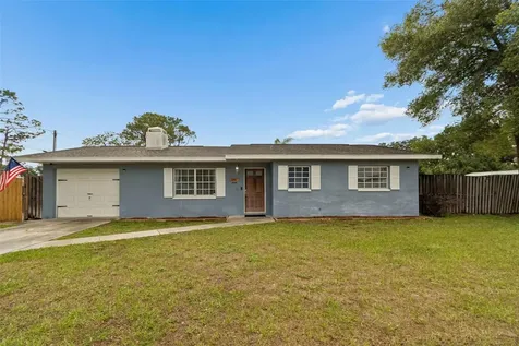 39051 12th Avenue Zephyrhills FL 33542