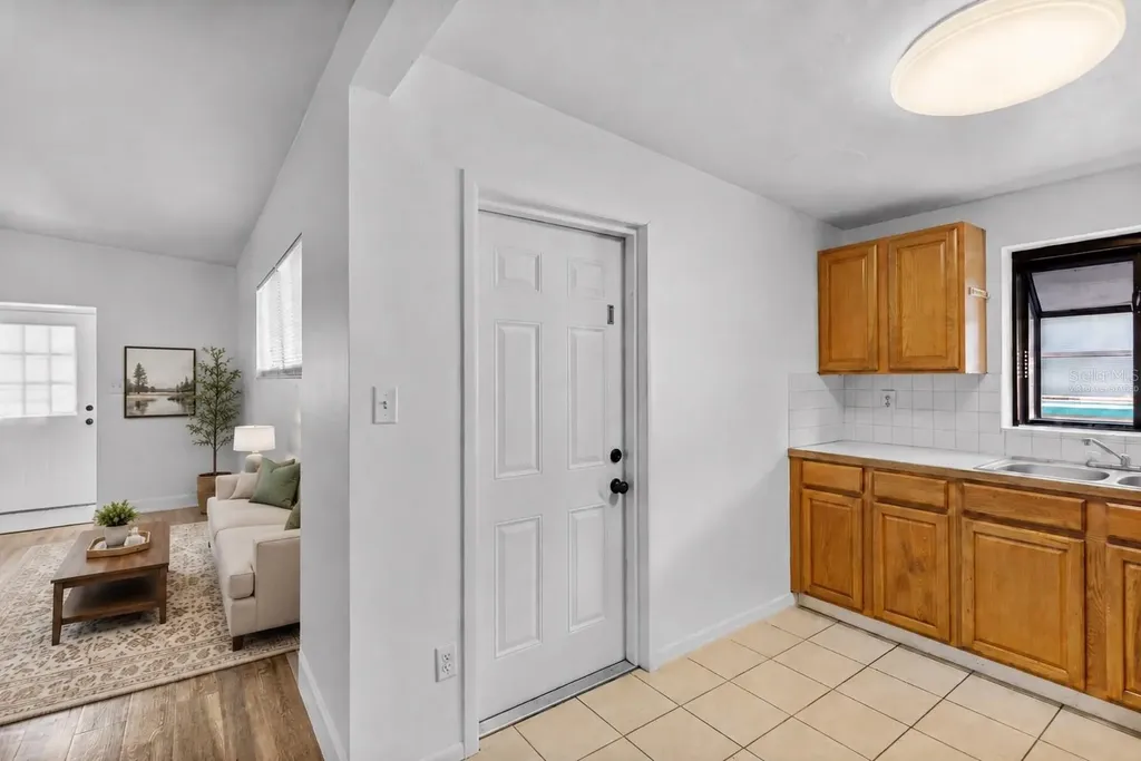 4303 Anderson Road Orlando FL 32812