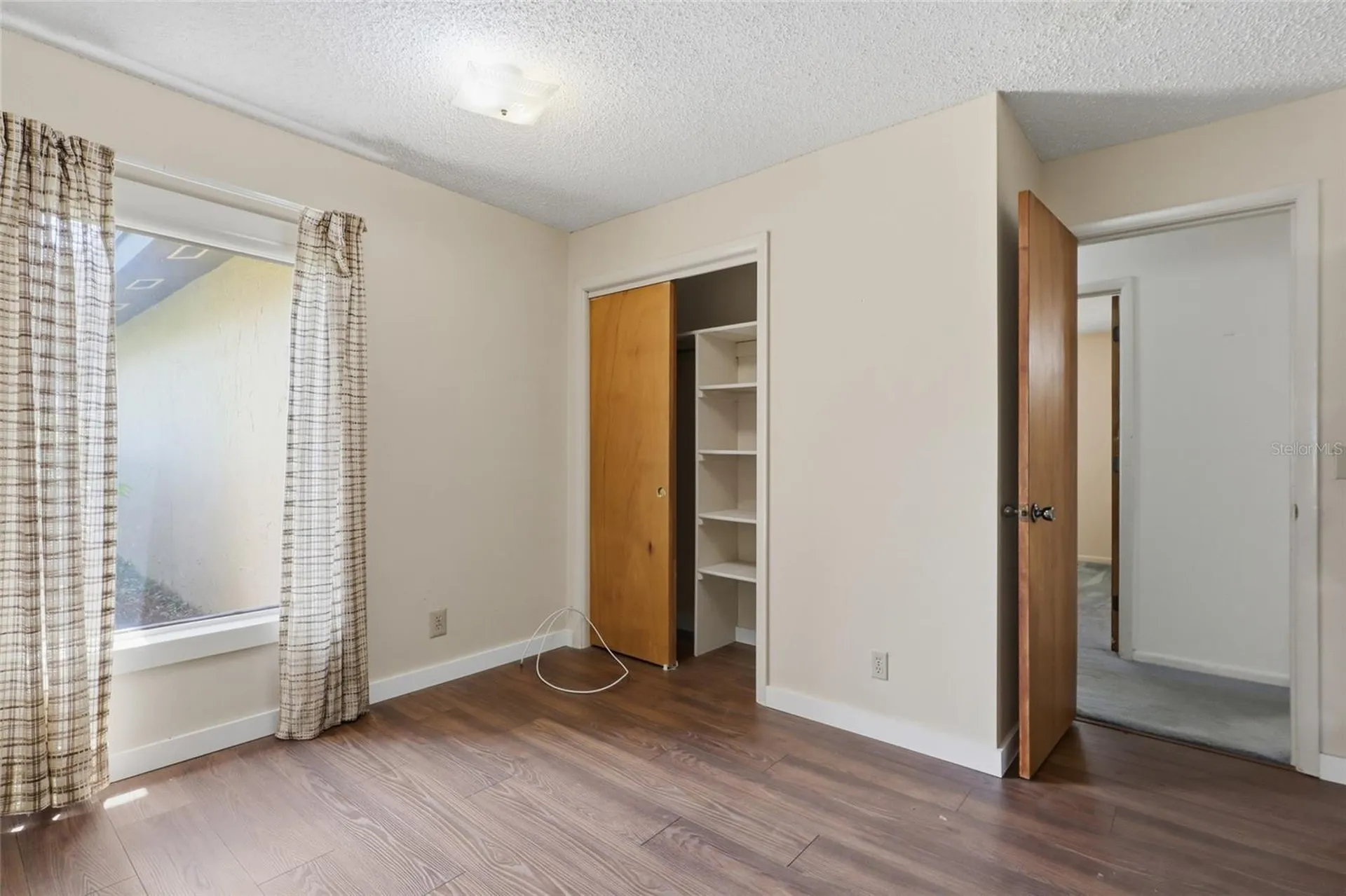 4923 17th Street Zephyrhills FL 33542