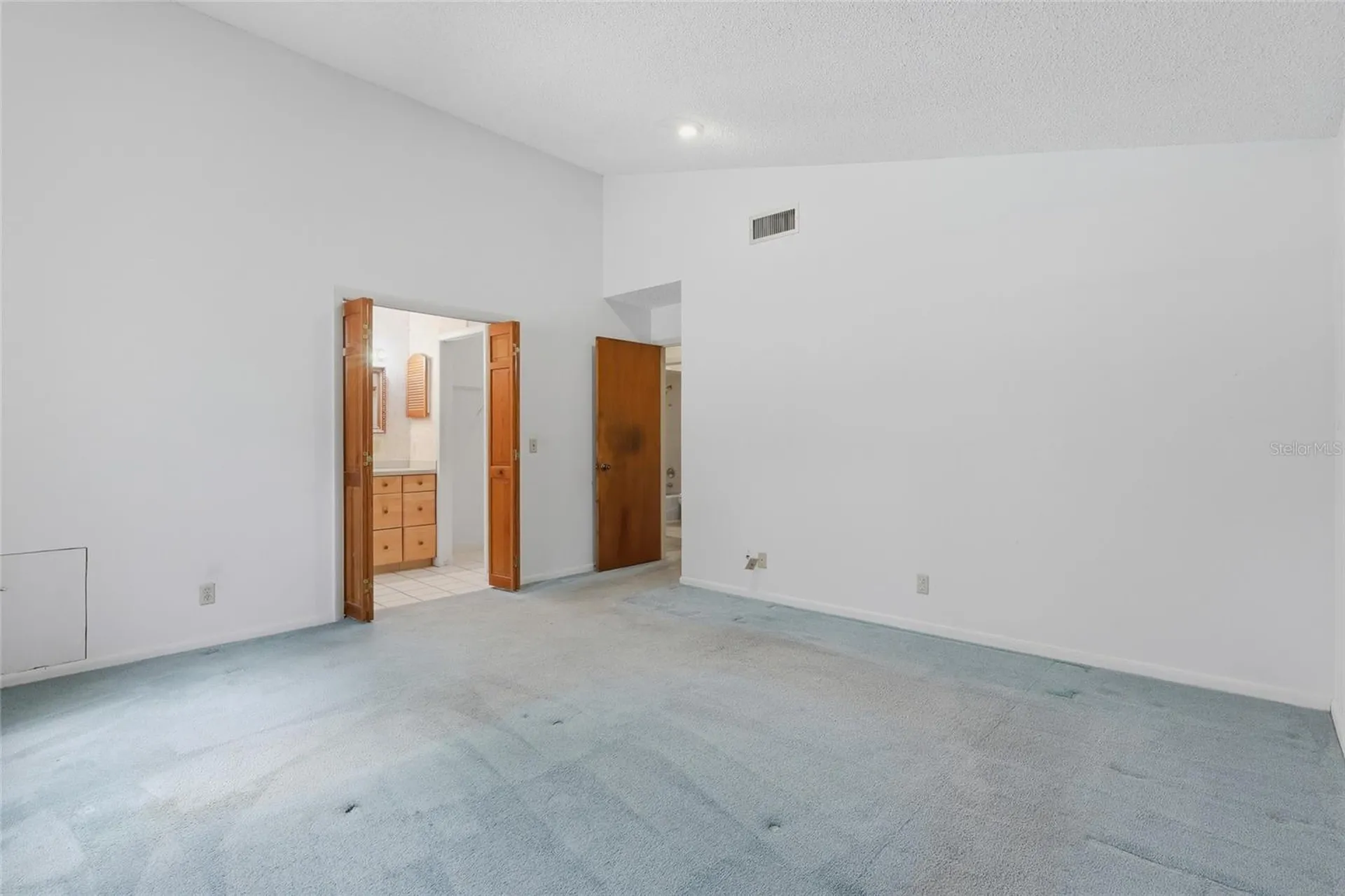 4923 17th Street Zephyrhills FL 33542