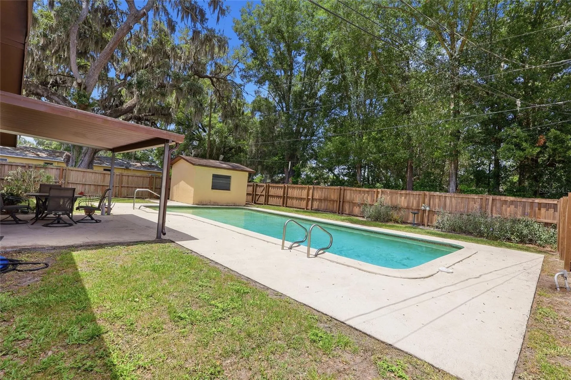4923 17th Street Zephyrhills FL 33542
