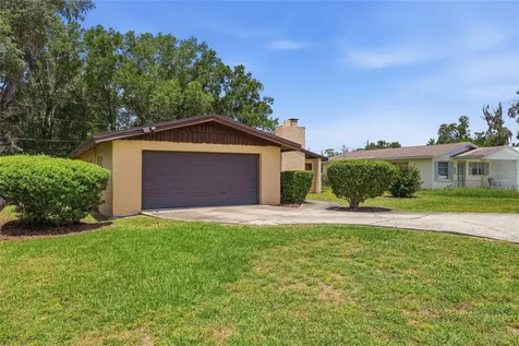 4923 17th Street Zephyrhills FL 33542