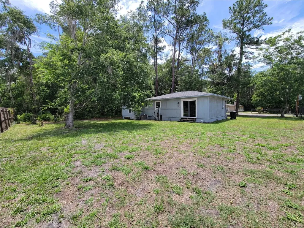 2524 NE 5th Place Gainesville FL 32641