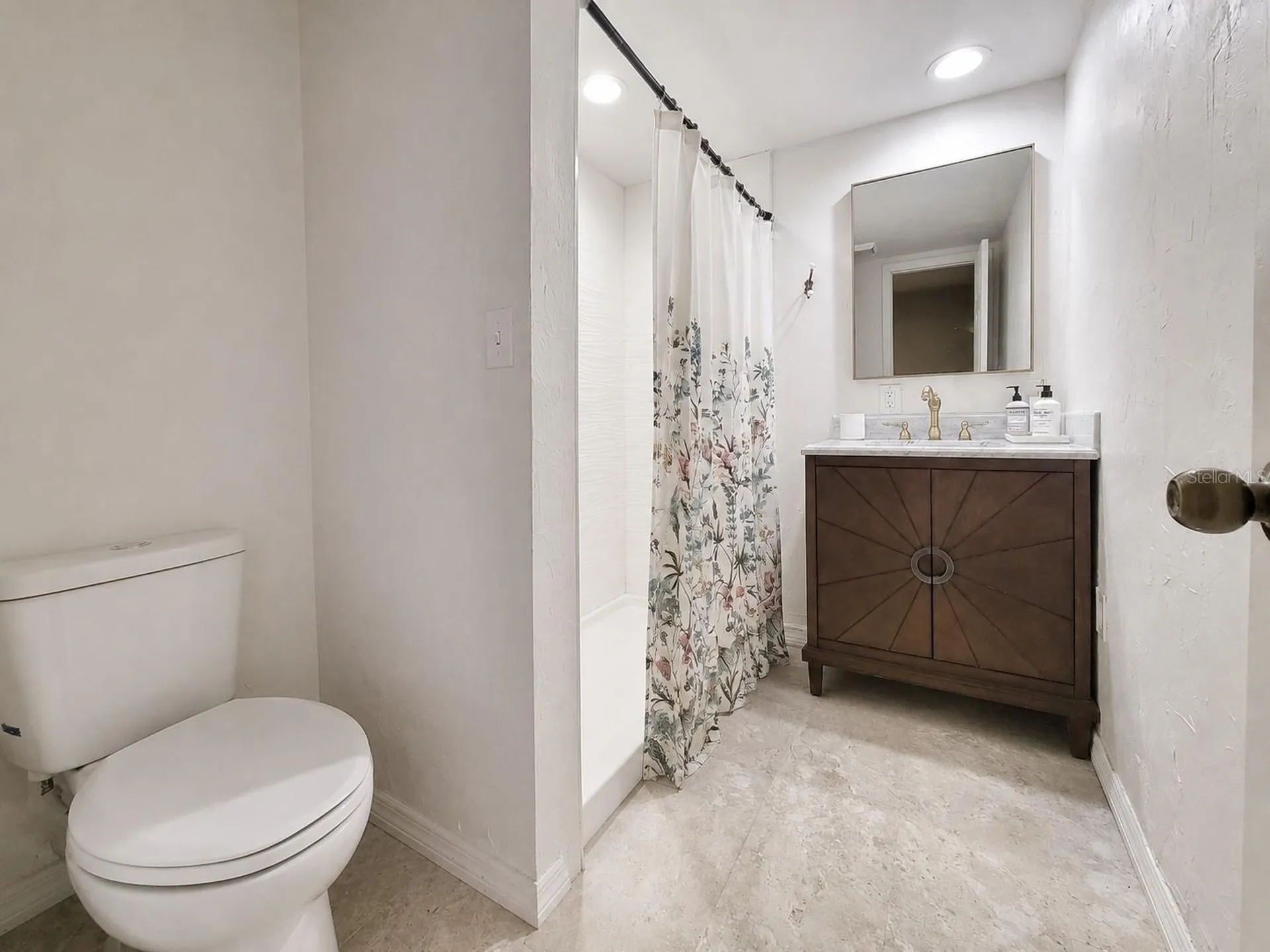 2524 NE 5th Place Gainesville FL 32641