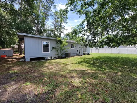 2524 NE 5th Place Gainesville FL 32641