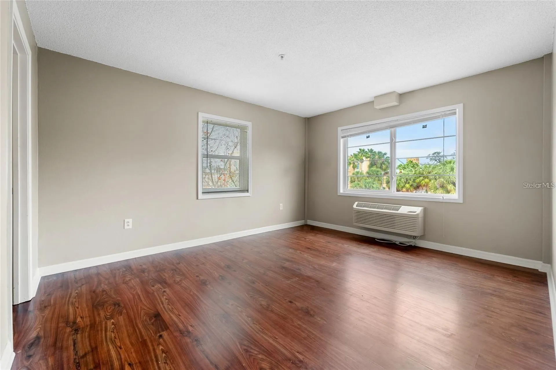 406 S Cedar Avenue Tampa FL 33606