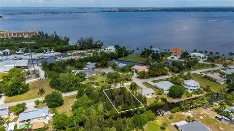 430 Klispie Drive Punta Gorda FL 33950