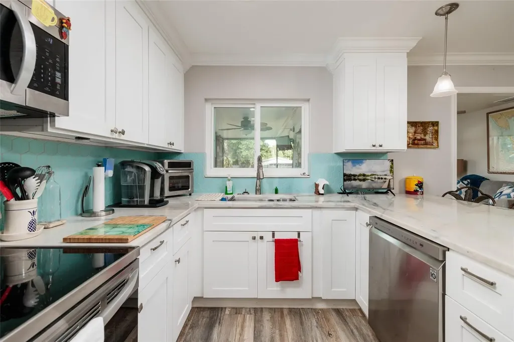 5029 19th Street N St Petersburg FL 33714