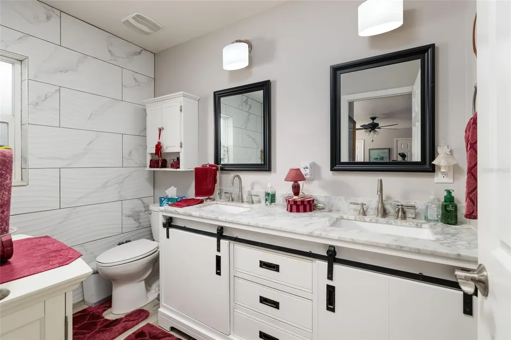 5029 19th Street N St Petersburg FL 33714