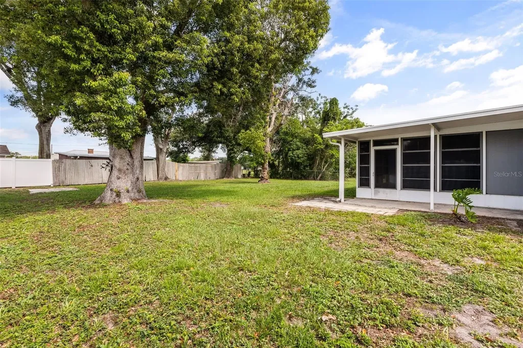 220 Maynard Avenue Orlando FL 32803