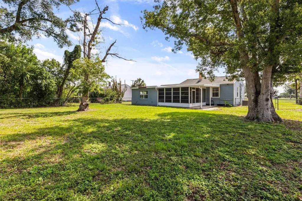 220 Maynard Avenue Orlando FL 32803