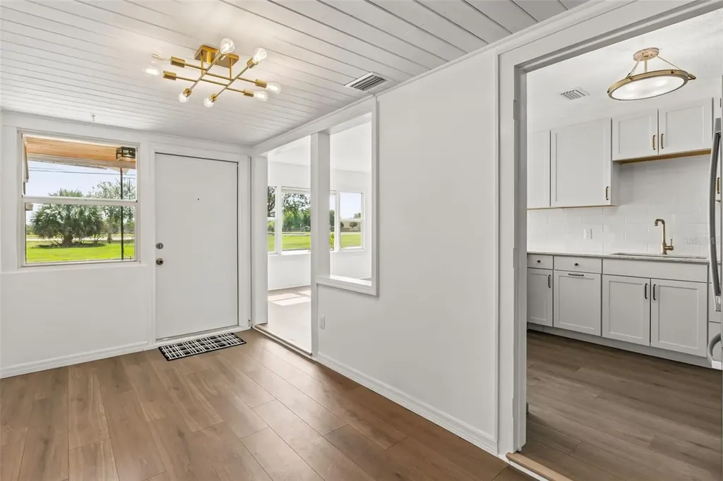 220 Maynard Avenue Orlando FL 32803