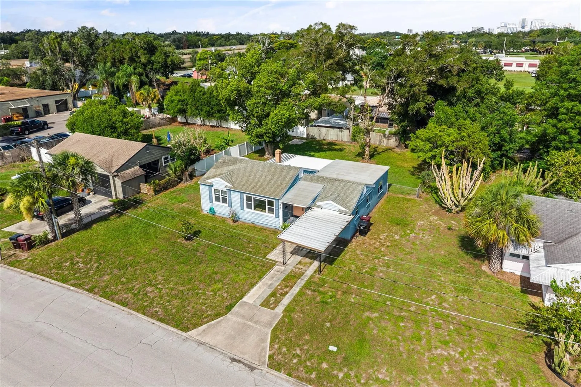 220 Maynard Avenue Orlando FL 32803
