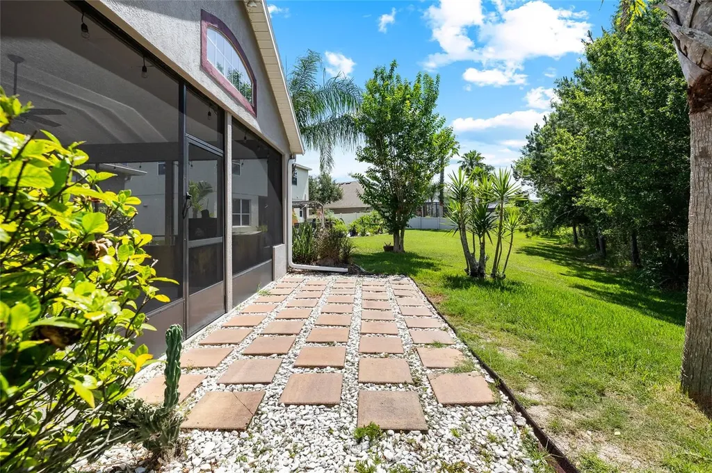 10839 Breaking Rocks Drive Tampa FL 33647