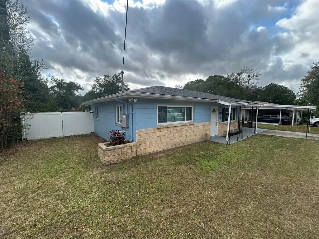 21570 SW Raintree Streets Dunnellon FL 34431