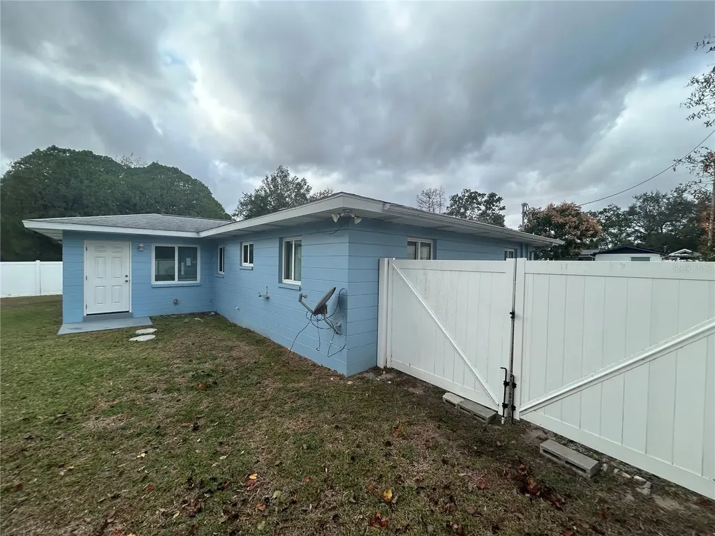 21570 SW Raintree Streets Dunnellon FL 34431