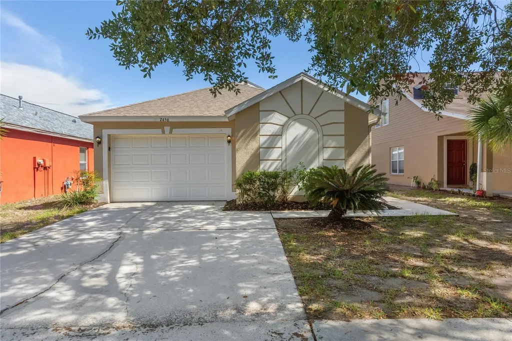 7456 Oxford Garden Circle Apollo Beach FL 33572