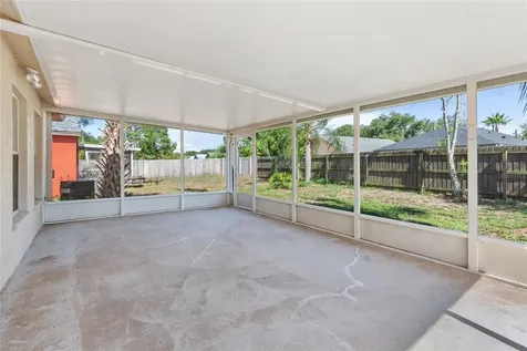 7456 Oxford Garden Circle Apollo Beach FL 33572