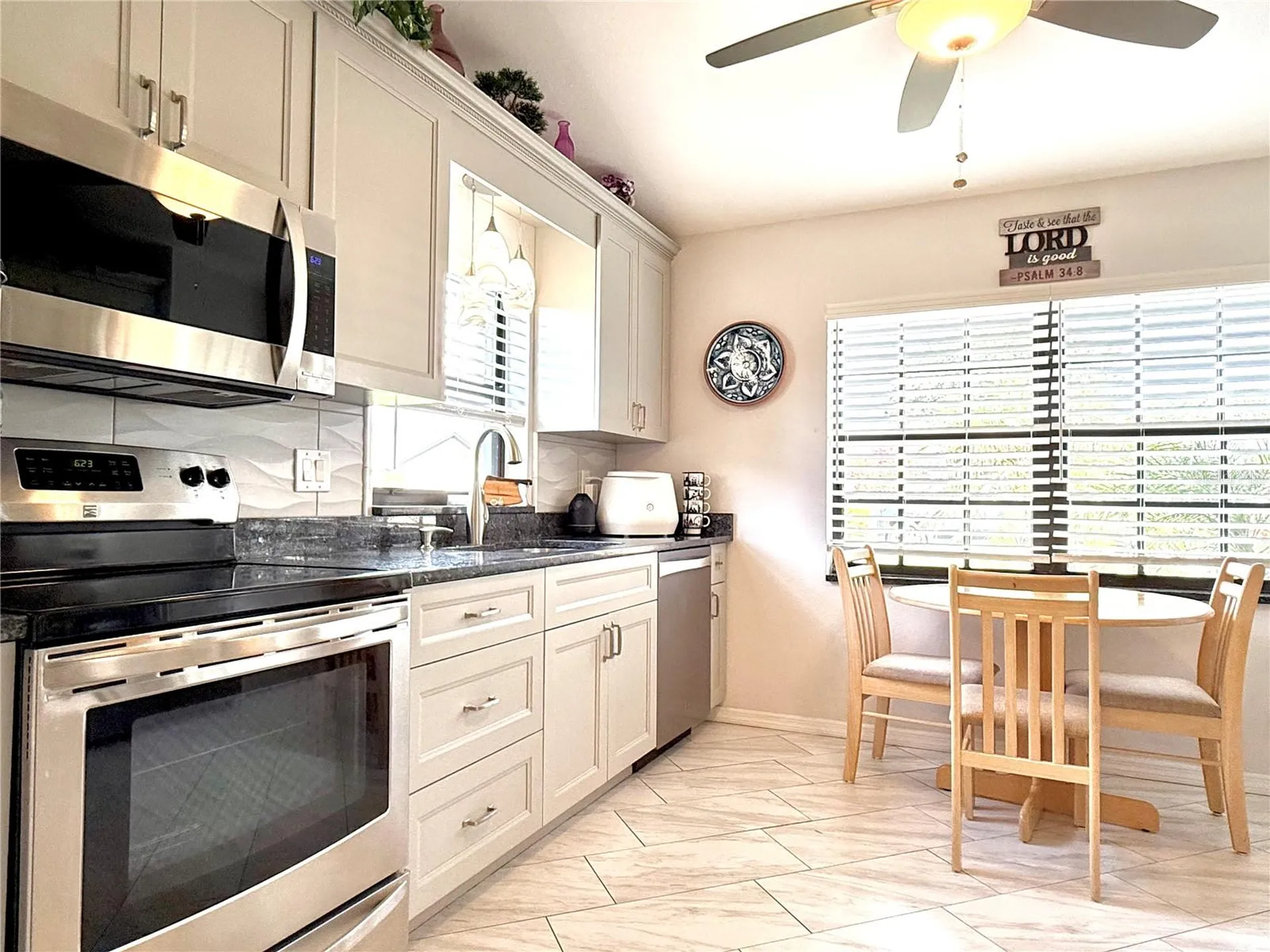 1742 W Orangewood Place Avon Park FL 33825