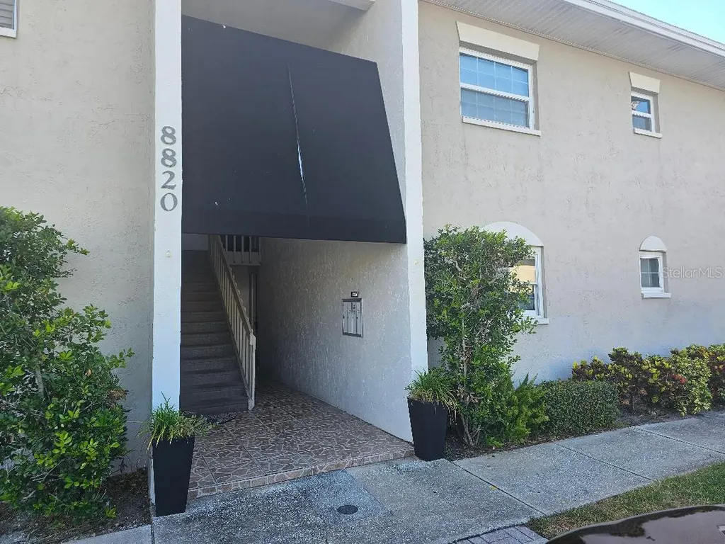 8820 Bay Pointe Drive Tampa FL 33615