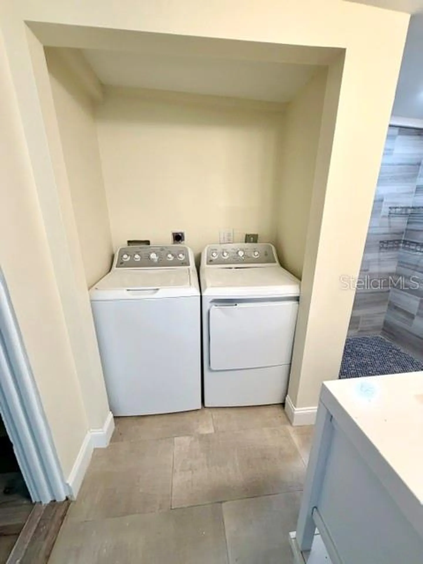2219 16th Street N St Petersburg FL 33704