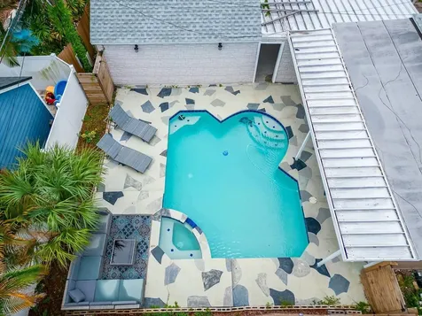 2219 16th Street N St Petersburg FL 33704