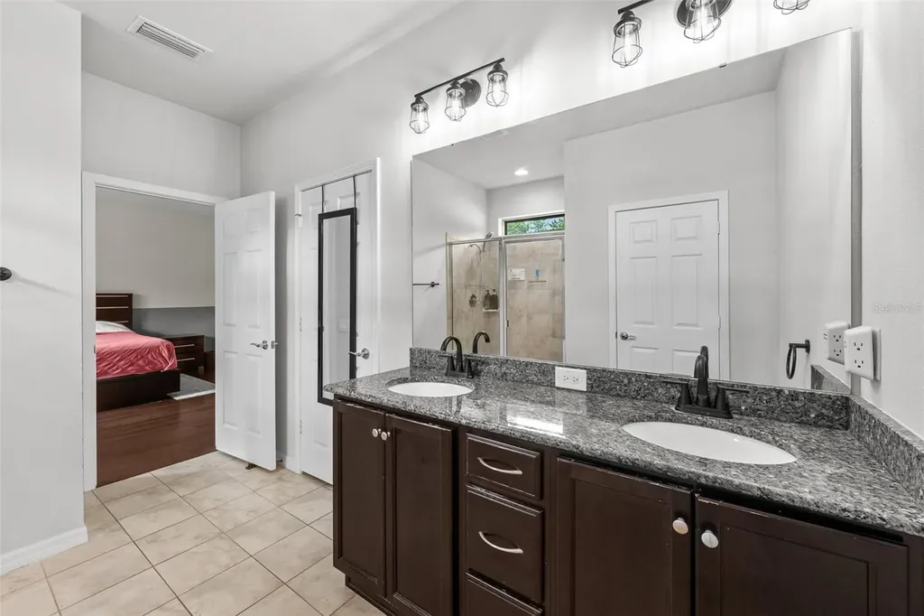 2212 Landside Drive Valrico FL 33594
