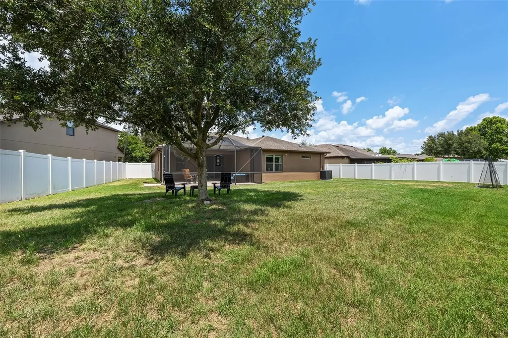 2212 Landside Drive Valrico FL 33594